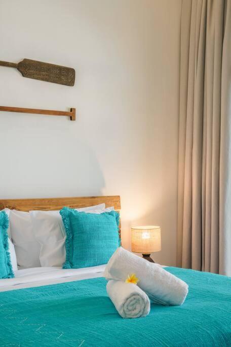 Villa Elia : 3 Min From - Tropical Vibes *
