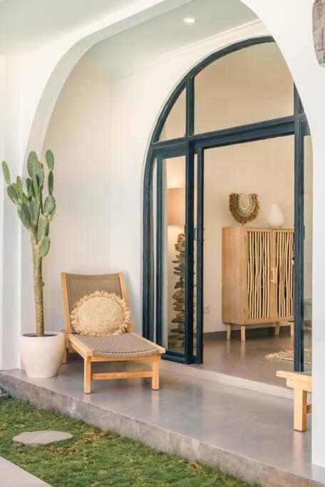 Elia : 3 Min From - Tropical Vibes Canggu