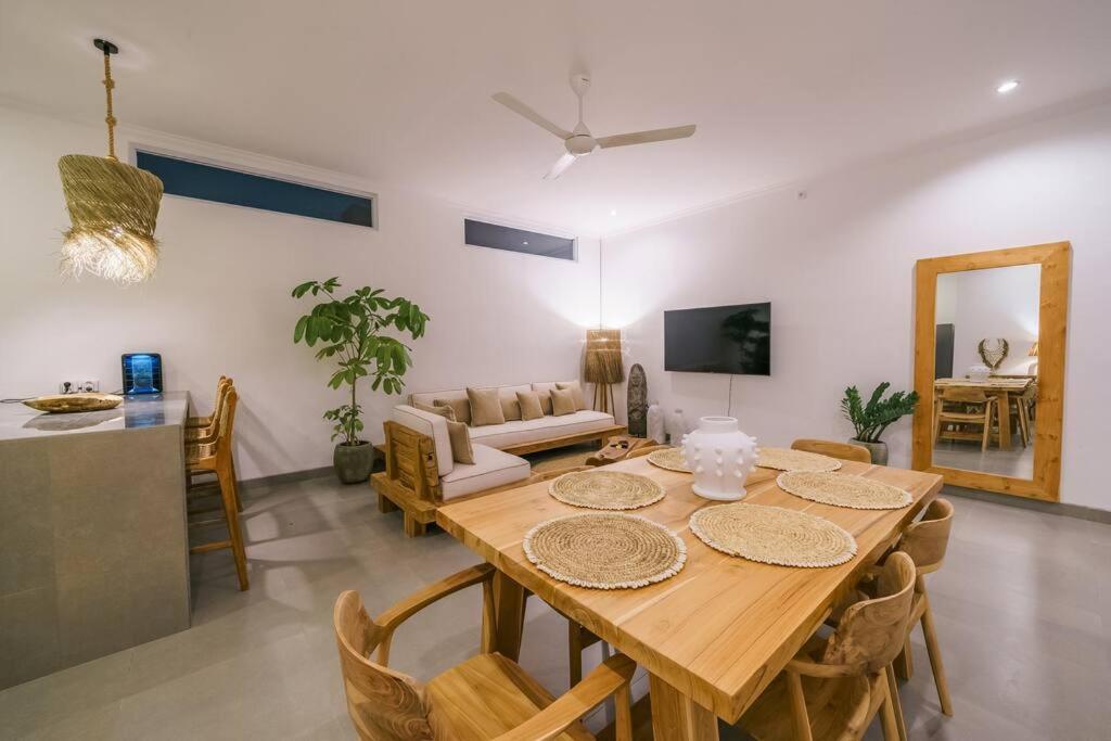 Elia : 3 Min From - Tropical Vibes Villa Canggu