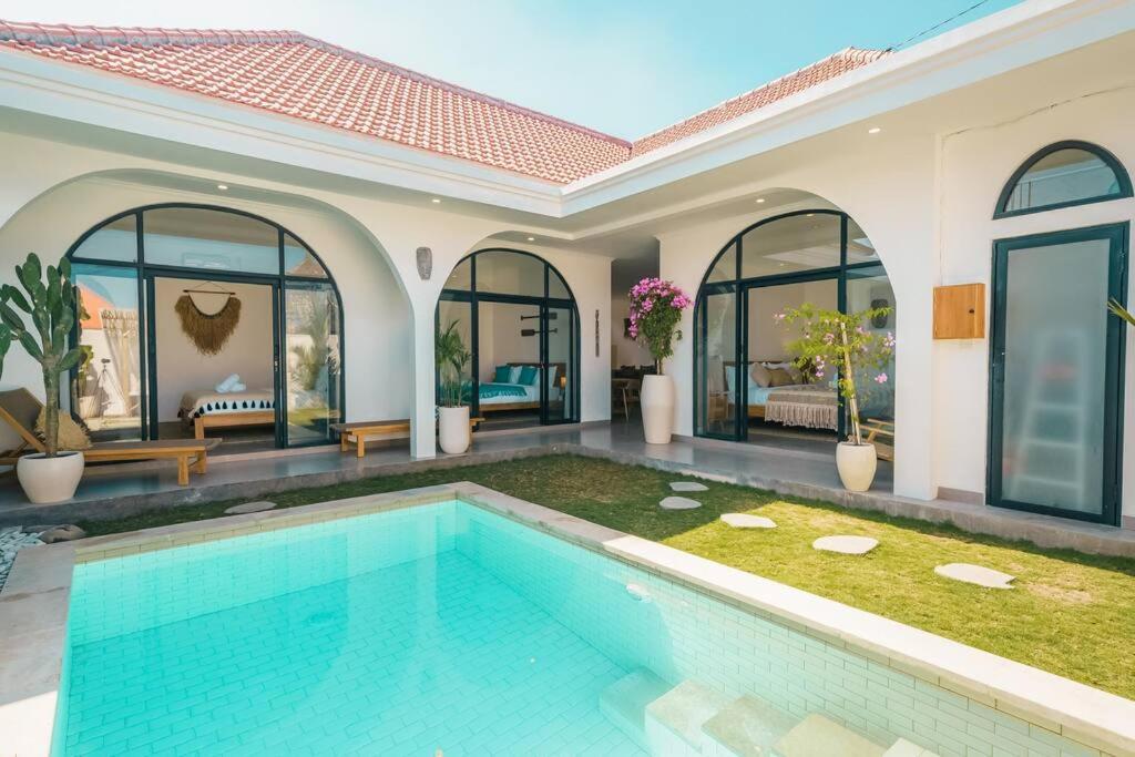 Elia : 3 Min From - Tropical Vibes Canggu